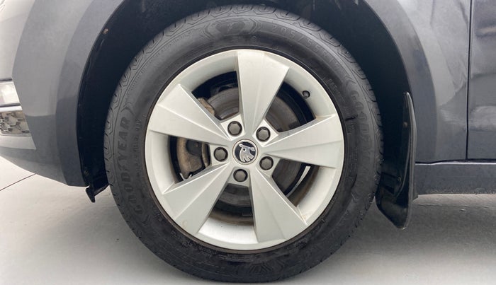 2017 Skoda Octavia Style 1.4 TSI MT, Petrol, Manual, 47,483 km, Left Front Wheel