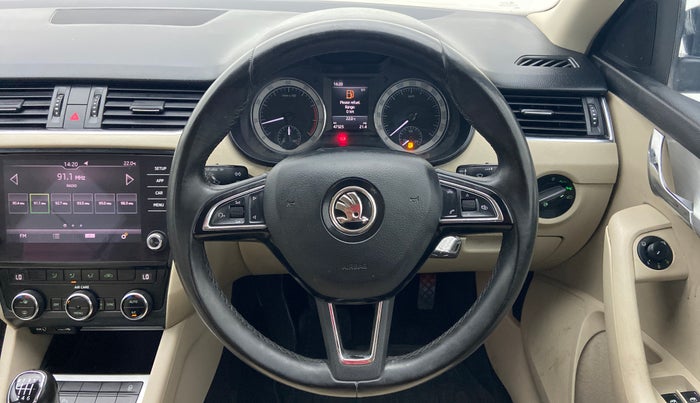 2017 Skoda Octavia Style 1.4 TSI MT, Petrol, Manual, 47,483 km, Steering Wheel Close Up