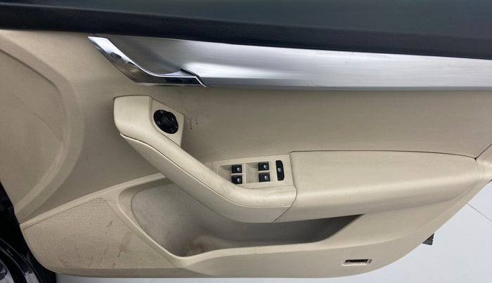 2017 Skoda Octavia Style 1.4 TSI MT, Petrol, Manual, 47,483 km, Driver Side Door Panels Control