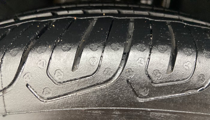 2017 Skoda Octavia Style 1.4 TSI MT, Petrol, Manual, 47,483 km, Left Rear Tyre Tread