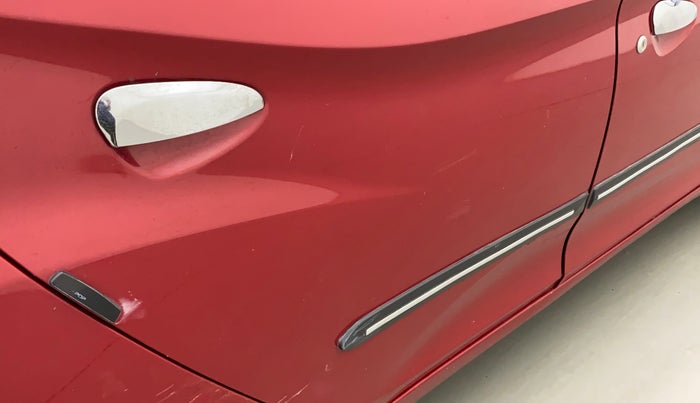 2016 Hyundai Eon 1.0 MAGNA O, Petrol, Manual, 95,995 km, Right rear door - Slightly dented