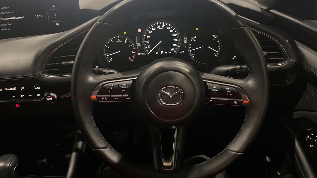 2024 Mazda Mazda3 G20 Evolve, Automatic, 19115 km, Steering Wheel Close-up