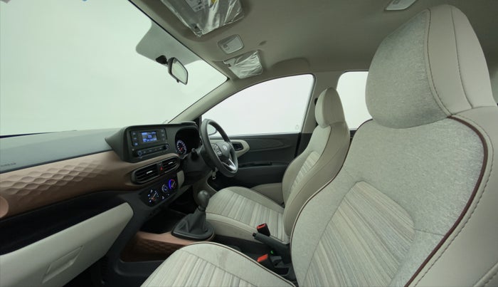 2022 Hyundai AURA S 1.2 Kappa MT, Petrol, Manual, 2,111 km, Right Side Front Door Cabin