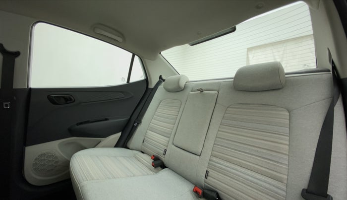 2022 Hyundai AURA S 1.2 Kappa MT, Petrol, Manual, 2,111 km, Right Side Rear Door Cabin