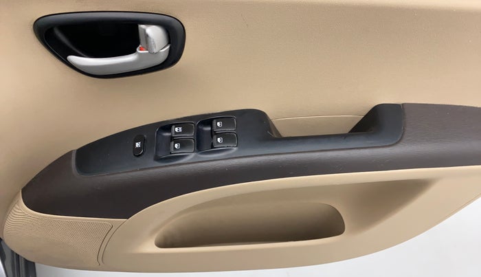 2009 Hyundai i10 SPORTZ 1.2, Petrol, Manual, 95,299 km, Driver Side Door Panels Control