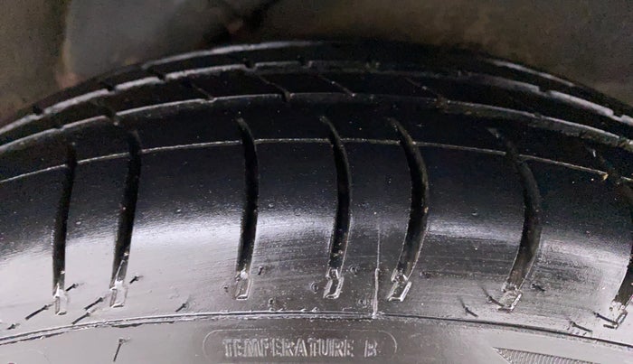 2009 Hyundai i10 SPORTZ 1.2, Petrol, Manual, 95,299 km, Left Rear Tyre Tread