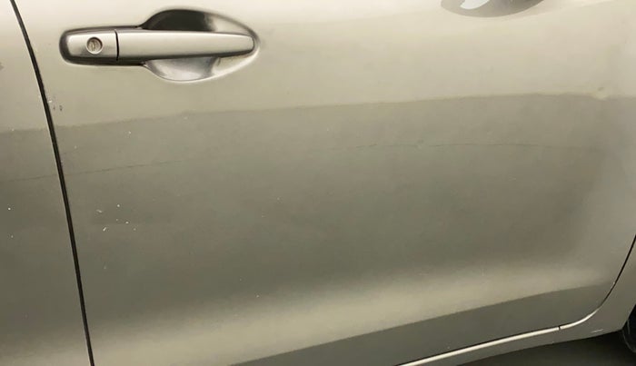 2019 Maruti Swift VXI, Petrol, Manual, 65,646 km, Driver-side door - Minor scratches