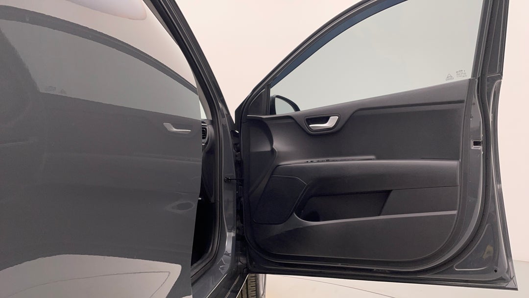 2021 Kia Stonic Sport, Automatic, 34843 km, Speaker View