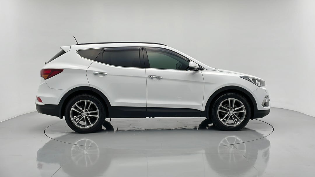 2015 Hyundai Santa Fe Highlander Crdi (4x4), Automatic, 78659 km, Right Side View