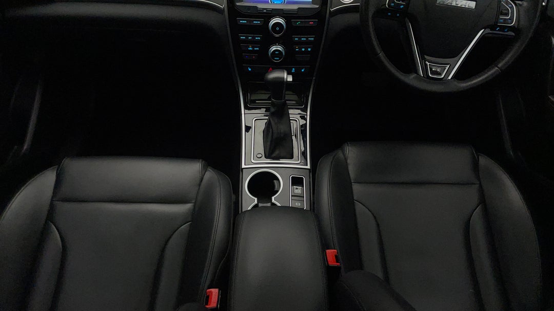 2021 Haval H2 Lux 2WD, Automatic, 67707 km, Center Console