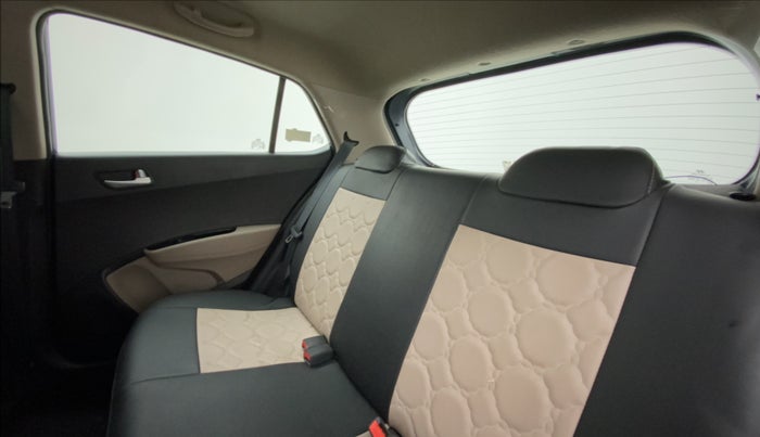 2018 Hyundai Grand i10 SPORTZ 1.2 KAPPA VTVT, Petrol, Manual, 12,478 km, Right Side Rear Door Cabin
