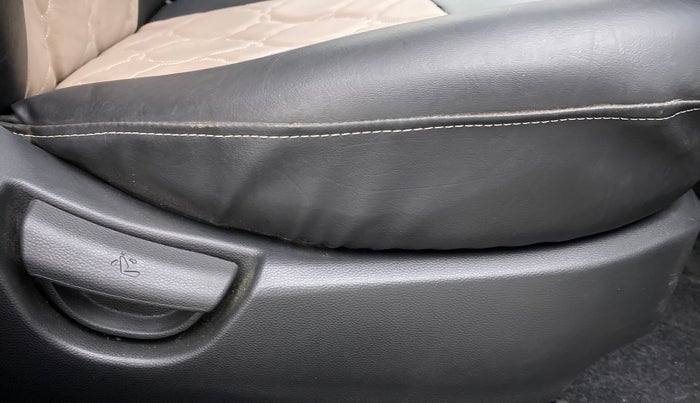 2018 Hyundai Grand i10 SPORTZ 1.2 KAPPA VTVT, Petrol, Manual, 12,478 km, Driver Side Adjustment Panel