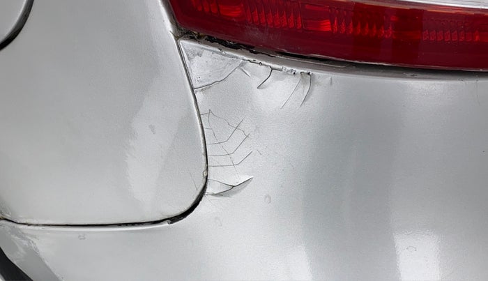 2013 Maruti Swift VXI D, Petrol, Manual, 82,291 km, Rear bumper - Paint is slightly damaged