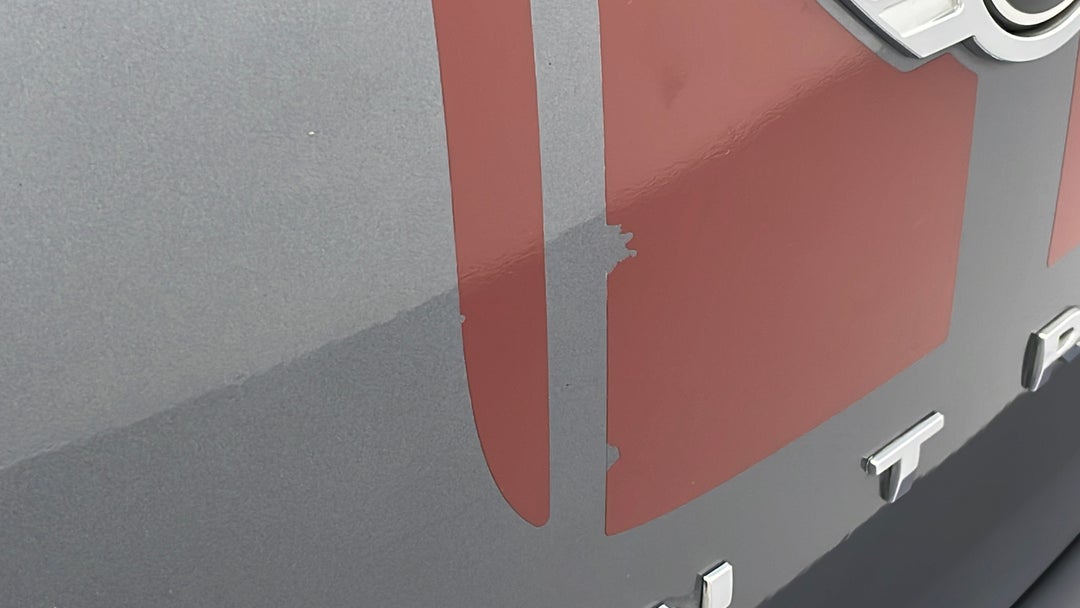 Boot / Tailgate Boot Lid Fade