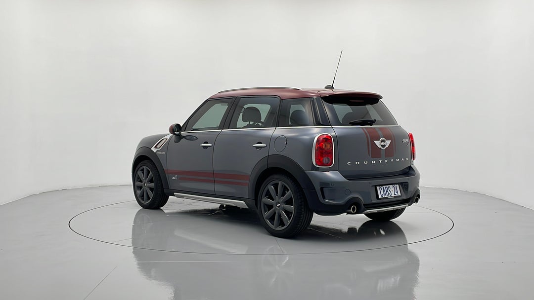 Left Back Diagonal (45- Degree) View