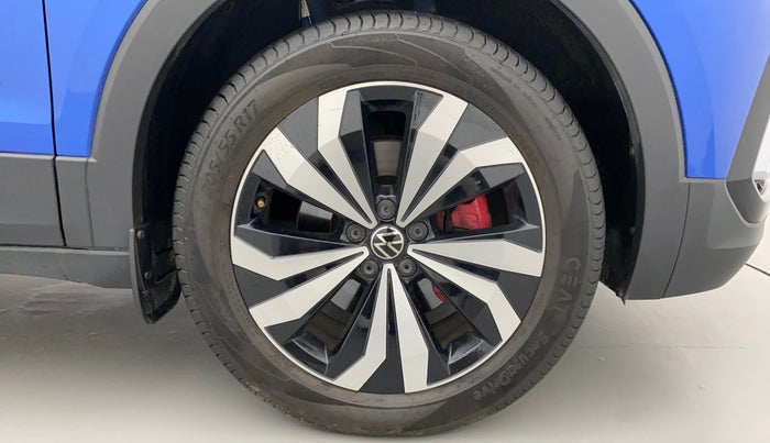 2022 Volkswagen TAIGUN GT PLUS 1.5 TSI DSG, Petrol, Automatic, 1,728 km, Right Front Wheel