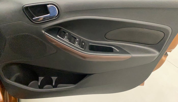 2018 Ford FREESTYLE TITANIUM 1.2 PETROL, Petrol, Manual, 28,974 km, Driver Side Door Panels Control