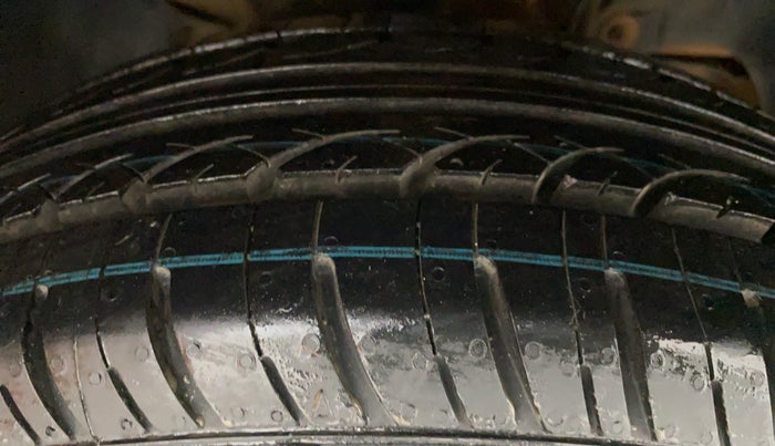 2017 Tata Tiago XZ 1.2 REVOTRON, Petrol, Manual, 52,687 km, Right Front Tyre Tread