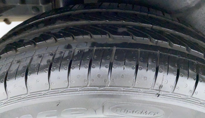 2014 Maruti Swift Dzire ZXI 1.2 BS IV, Petrol, Manual, 34,032 km, Right Rear Tyre Tread