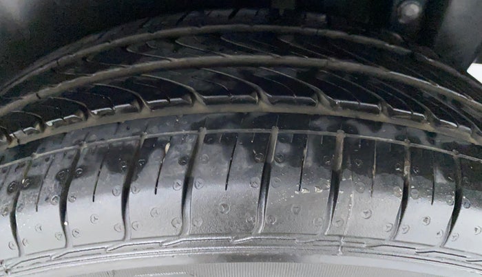 2014 Maruti Swift Dzire ZXI 1.2 BS IV, Petrol, Manual, 34,032 km, Left Rear Tyre Tread