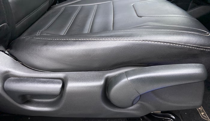 2019 Honda WR-V 1.2 i-VTEC VX MT, Petrol, Manual, 28,269 km, Driver Side Adjustment Panel