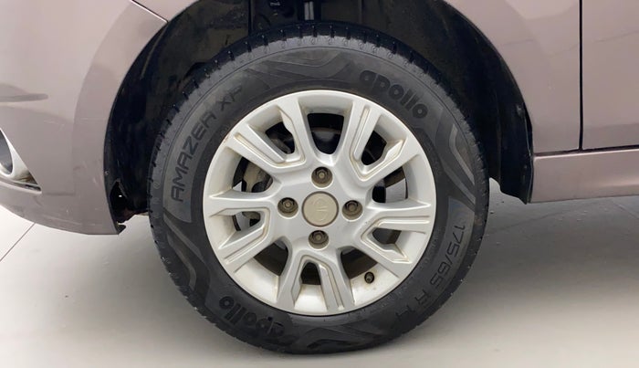 2018 Tata Tiago XZ PETROL, Petrol, Manual, 52,223 km, Left Front Wheel