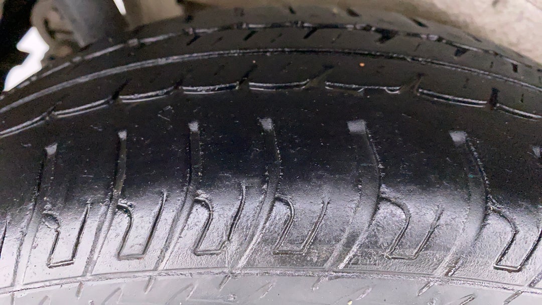Right Rear Tyre Tread