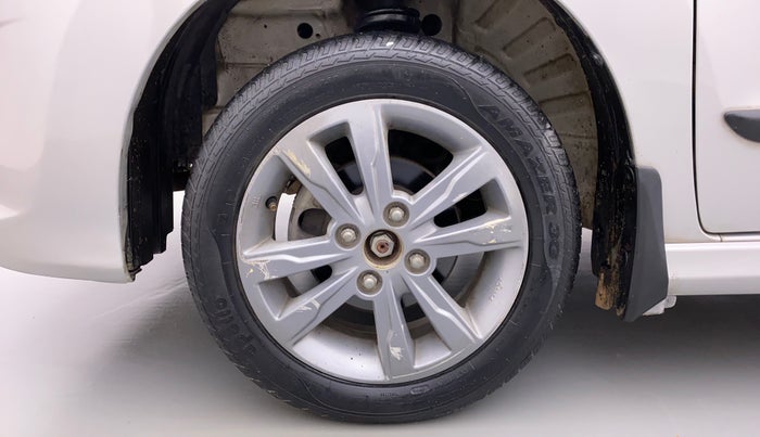 2013 Maruti Wagon R Stingray VXI, Petrol, Manual, 37,313 km, Left Front Wheel