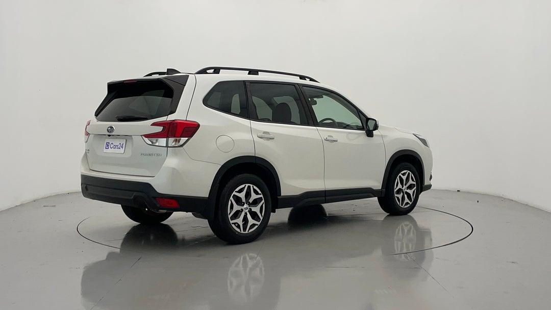 2024 Subaru Forester 2.5i (awd), Automatic, 17467 km, Right Back Diagonal (45- Degree) View