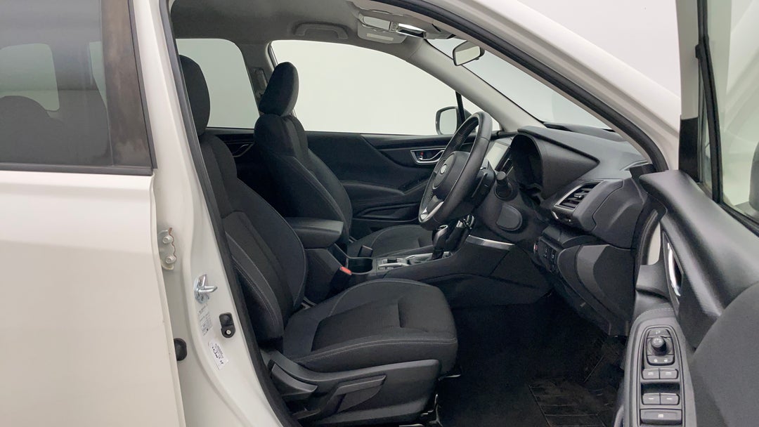 2024 Subaru Forester 2.5i (awd), Automatic, 17467 km, Right Side Front Door Cabin View