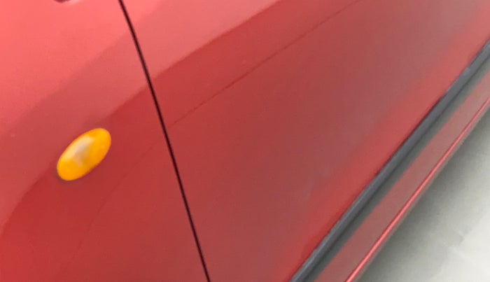 2018 Maruti Wagon R 1.0 LXI CNG, CNG, Manual, 40,437 km, Front passenger door - Slightly dented