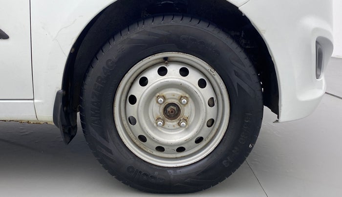 2011 Hyundai i10 ERA 1.1 IRDE, CNG, Manual, 73,280 km, Right Front Wheel