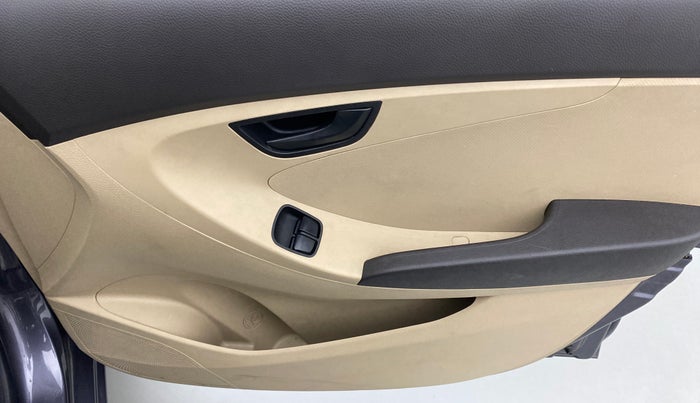 2017 Hyundai Eon ERA PLUS (O), Petrol, Manual, 7,380 km, Driver Side Door Panels Control