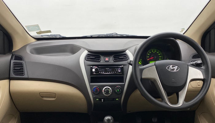 2017 Hyundai Eon ERA PLUS (O), Petrol, Manual, 7,380 km, Dashboard
