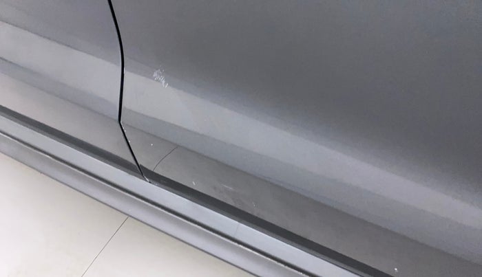 2019 Volkswagen Polo COMFORTLINE 1.0L MPI, Petrol, Manual, 47,385 km, Driver-side door - Minor scratches