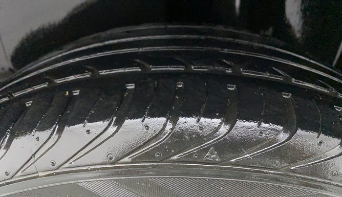 2019 Volkswagen Polo COMFORTLINE 1.0L MPI, Petrol, Manual, 47,385 km, Left Rear Tyre Tread