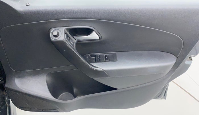 2019 Volkswagen Polo COMFORTLINE 1.0L MPI, Petrol, Manual, 47,385 km, Driver Side Door Panels Control