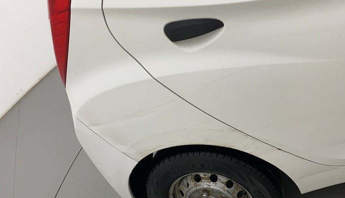 2014 Hyundai Eon D-LITE+, Petrol, Manual, 74,865 km, Right quarter panel - Minor scratches