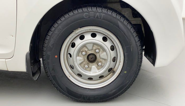 2014 Hyundai Eon D-LITE+, Petrol, Manual, 74,865 km, Right Front Wheel