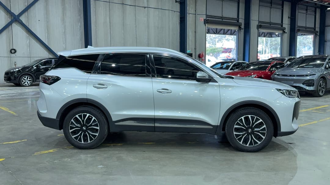 2025 Chery Tiggo 7 Ultimate, Automatic, 17910 km, Right Side View