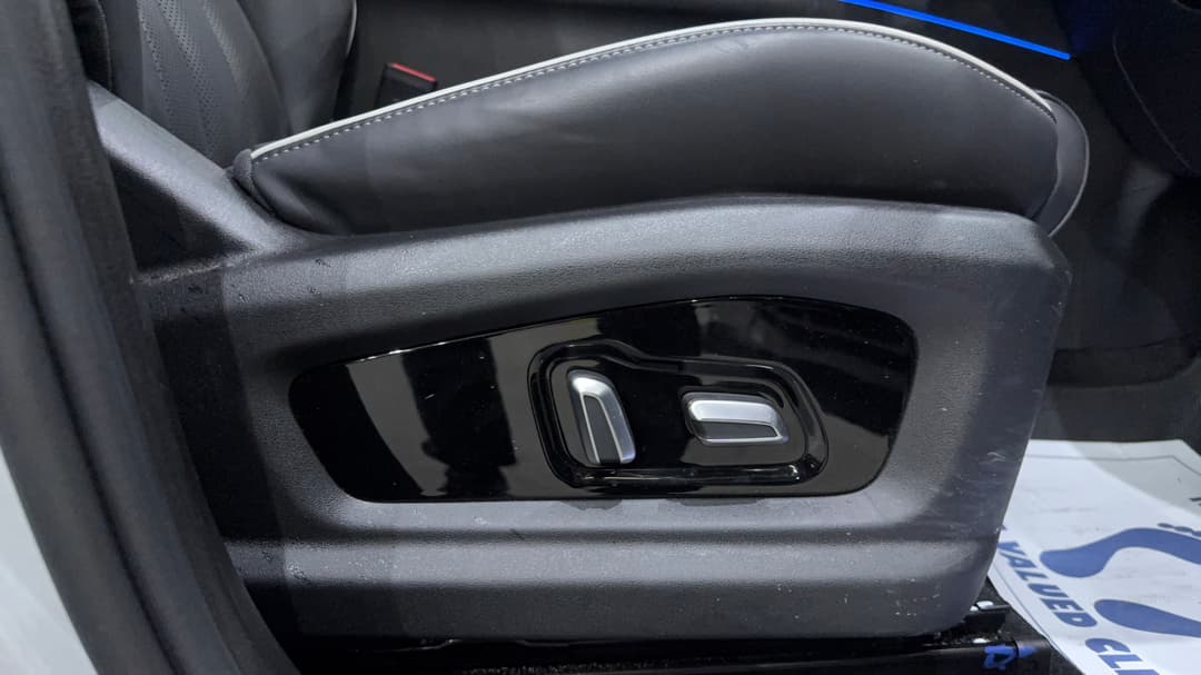 2025 Chery Tiggo 7 Ultimate, Automatic, 17910 km, Drivers Side Adjustment Panel