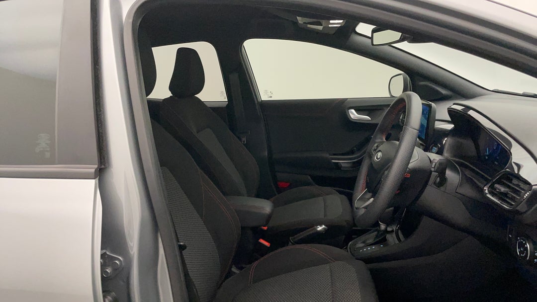 2023 Ford Puma St-line, Automatic, 26990 km, Right Side Front Door Cabin View
