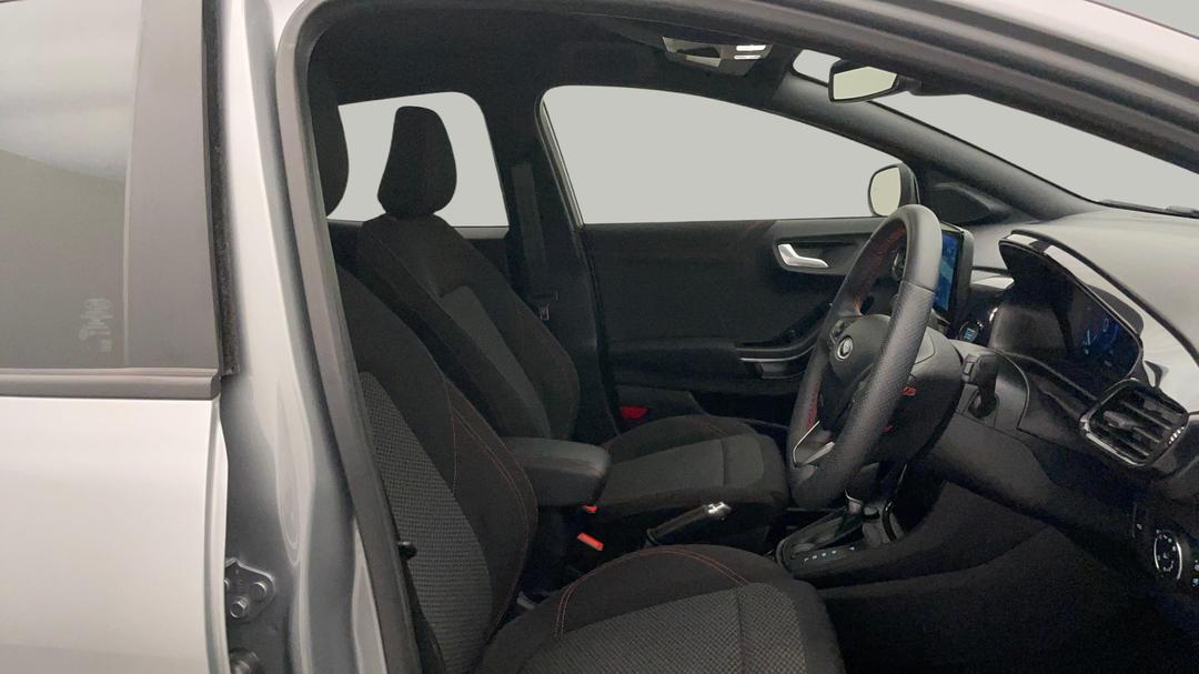 2023 Ford Puma St-line, Automatic, 26990 km, Right Side Front Door Cabin View
