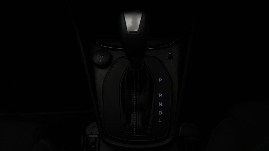 2023 Ford Puma St-line, Automatic, 26990 km, Gear Lever 