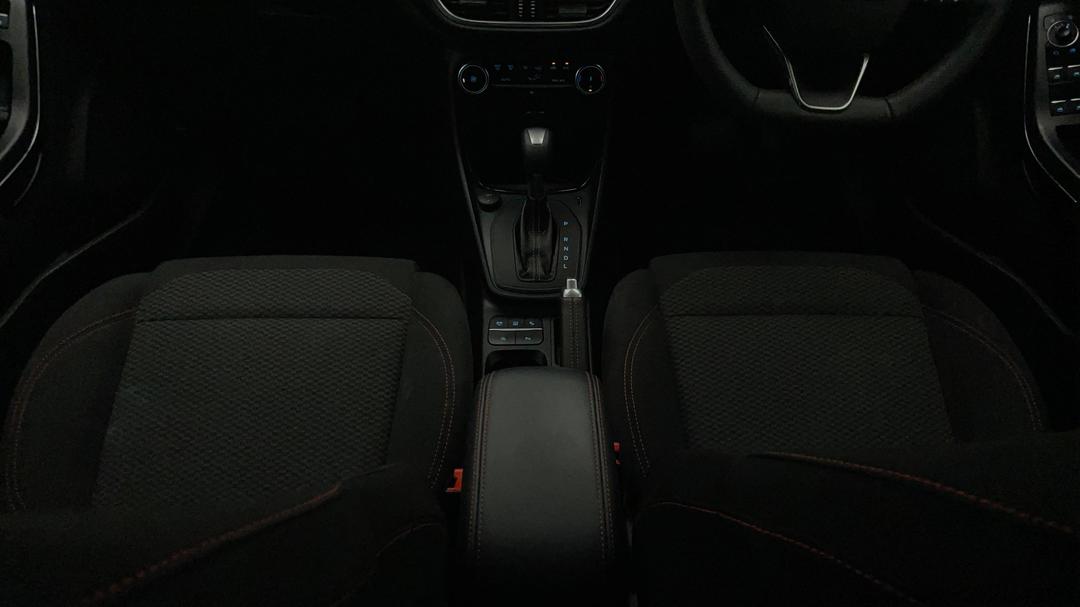 2023 Ford Puma St-line, Automatic, 26990 km, Center Console