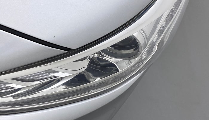 2018 Hyundai Verna 1.6 CRDI SX + AT, Diesel, Automatic, 91,198 km, Left headlight - Minor scratches