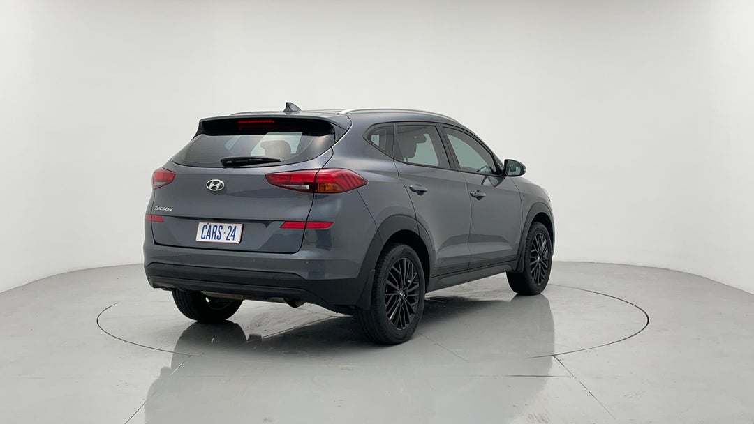 Right Back Diagonal (45- Degree) View