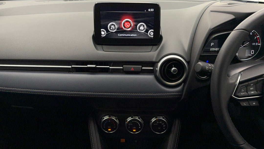 2021 Mazda 2 G15 Evolve, Automatic, 22949 km, Center Console