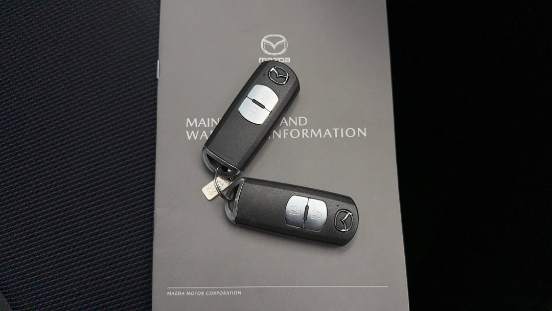 2021 Mazda 2 G15 Evolve, Automatic, 22949 km, Key Close-up