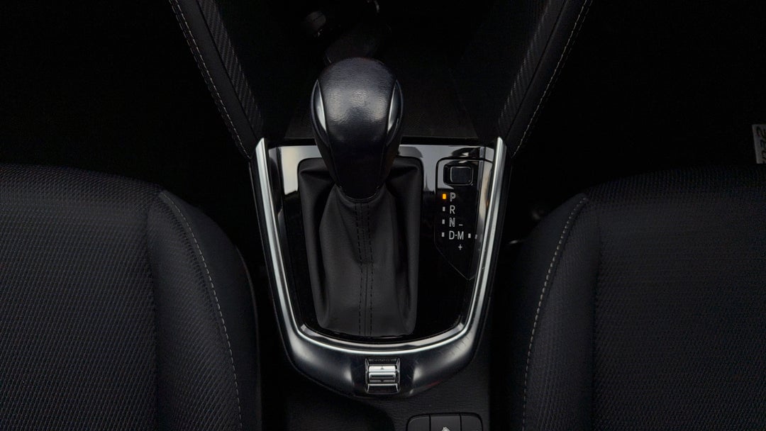 2021 Mazda 2 G15 Evolve, Automatic, 22949 km, Gear Lever 